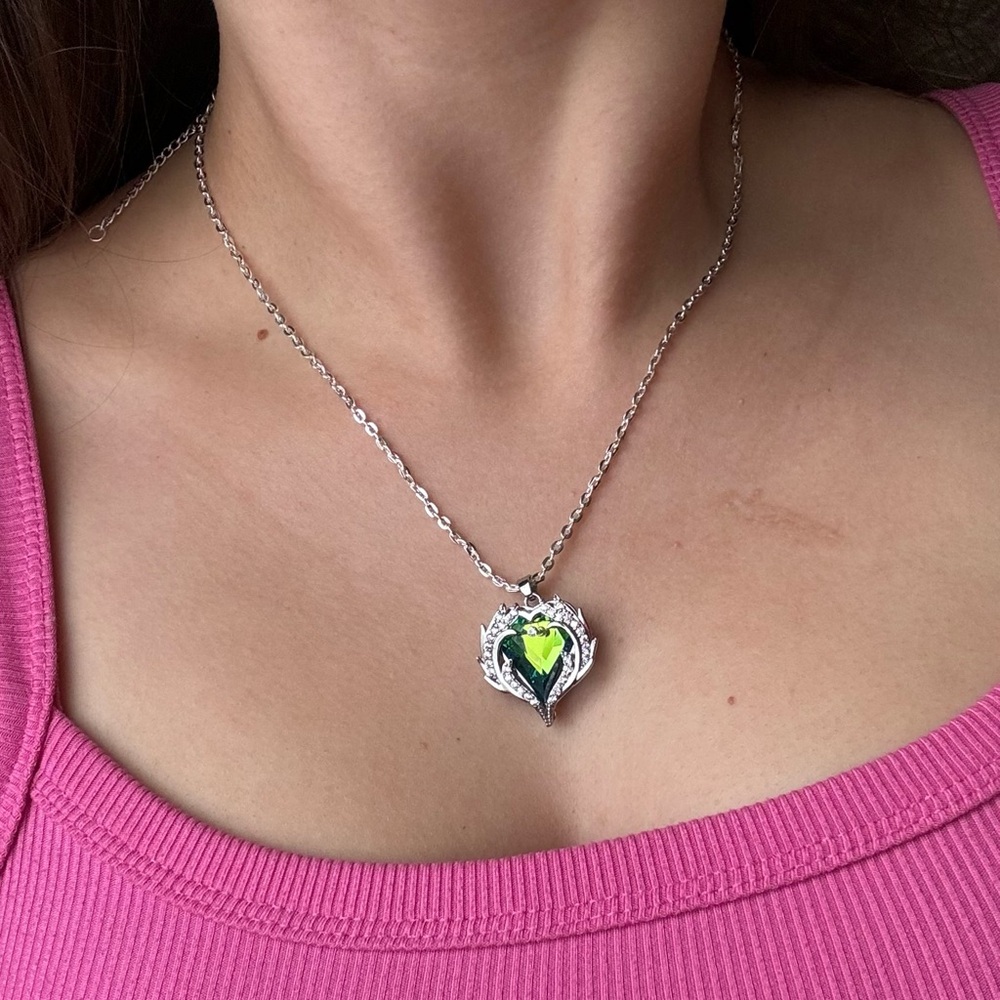 Handmade Elegant Silver Necklace with Green Heart Pendant